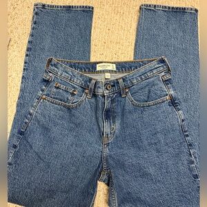 Abercrombie 90s Straight Mid Rise Jeans